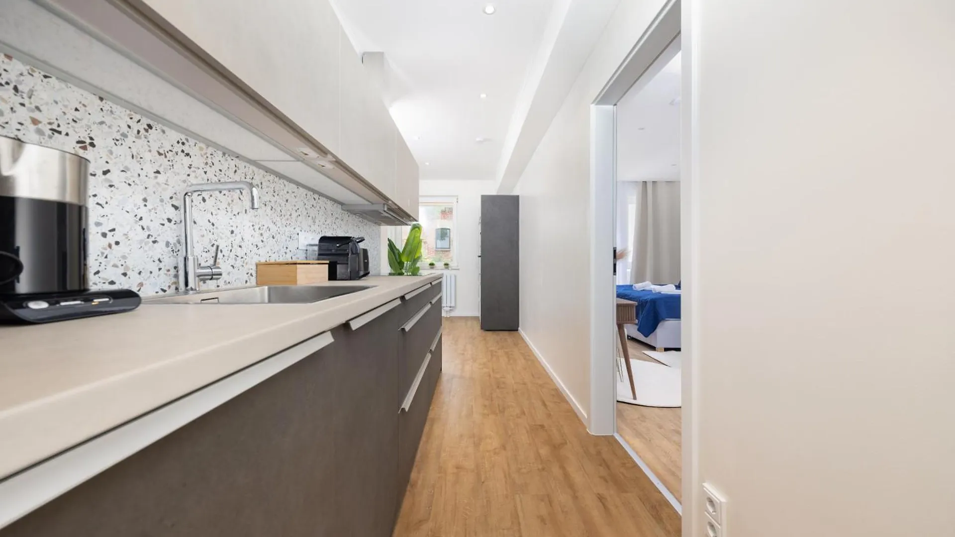 120Sqm & 5-Room Luxury Apartment With 2 Bathrooms ベルリン 0*,  ドイツ