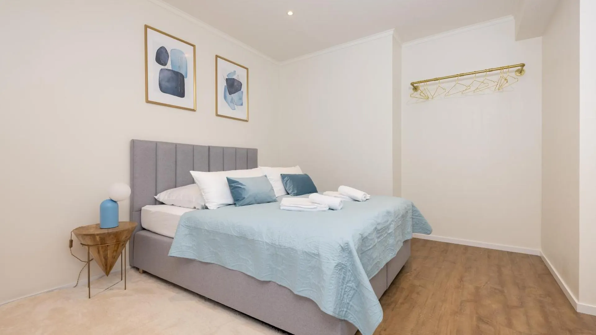 120Sqm & 5-Room Luxury Apartment With 2 Bathrooms ベルリン