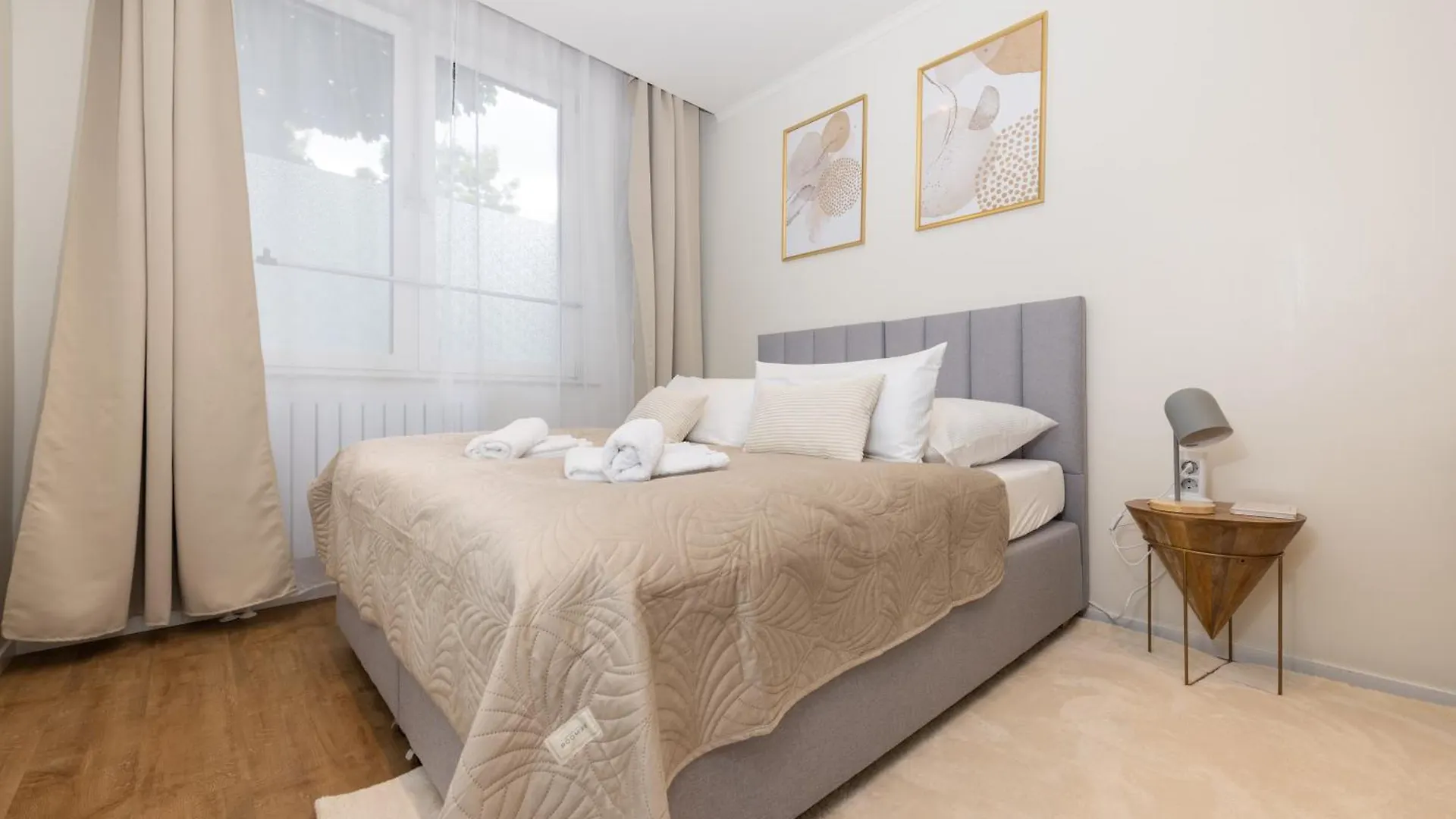 120Sqm & 5-Room Luxury Apartment With 2 Bathrooms ベルリン 0*,
